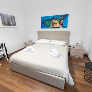 https://bb-i-miti-dell-etna.taorminaitalyhotels.com